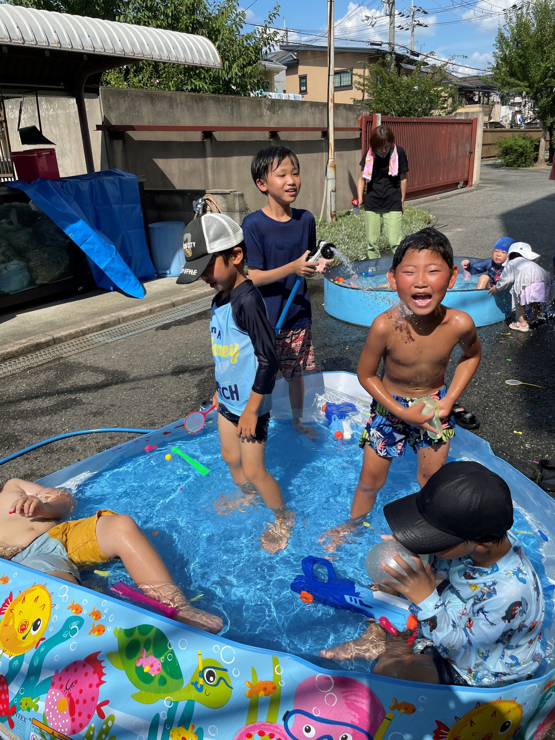 水遊び、今年も実施しました！- 八尾で楽しむ、幼稚園から小学生向けの